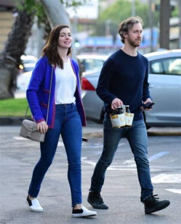 Adam Shulman Height, Weight, Net Worth, Age, Birthday, Wikipedia, Who, Nationality, Biography