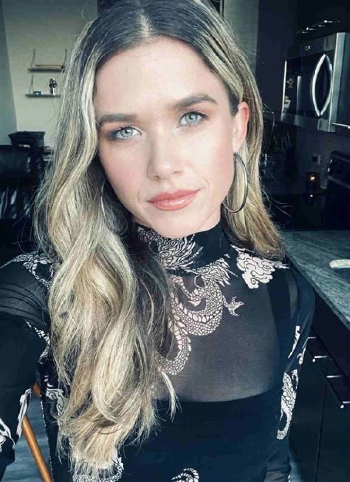 Anna Marie Dobbins Height, Weight, Net Worth, Age, Birthday, Wikipedia, Who, Nationality, Biography