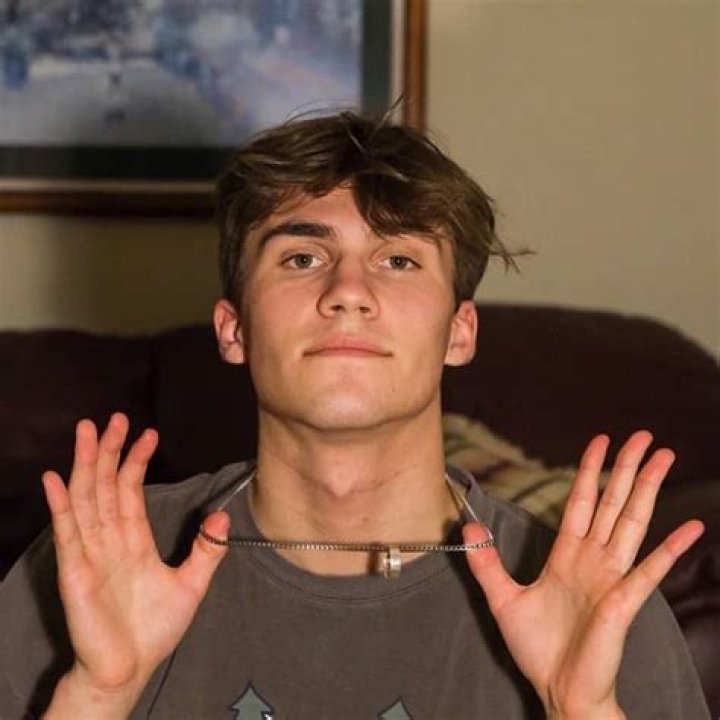 Elijah Grit Height, Weight, Net Worth, Age, Birthday, Wikipedia, Who, Instagram, Biography