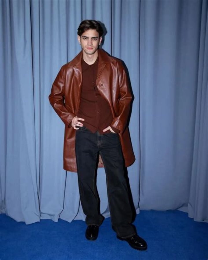 
Ethan Kai Height, Weight, Net Worth, Age, Birthday, Wikipedia, Who, Nationality, Biography 