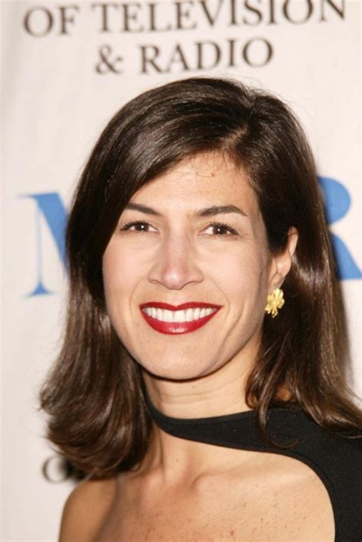 
Hildi Santo Height, Weight, Net Worth, Age, Birthday, Wikipedia, Who, Nationality, Biography 