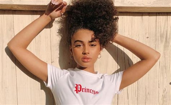 
Is Daniella Perkins Married? Her Bio, Age, Husband, Height and Net worth 