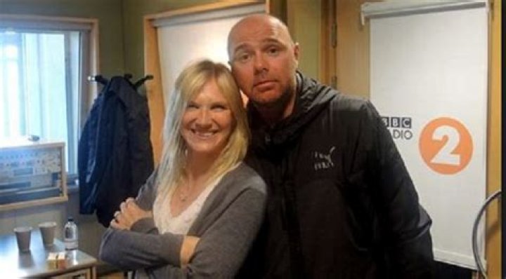 Karl Pilkington is not Married to Wife. Dating Girlfriend: Suzanne Whiston. Kids.