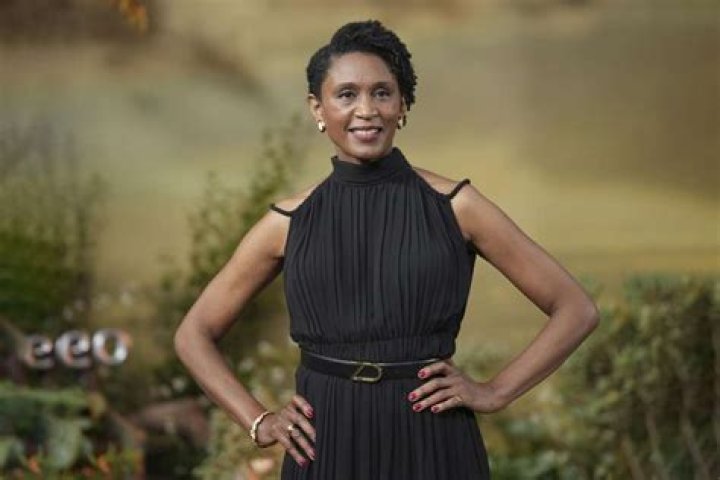 Maxine Cunliffe Height, Weight, Net Worth, Age, Birthday, Wikipedia, Who, Nationality, Biography