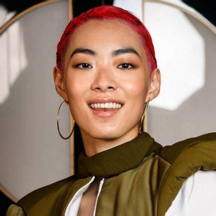 Rina Sawayama Family: Who Is Her Mother, Noriko Sawayama | Parents And Net Worth