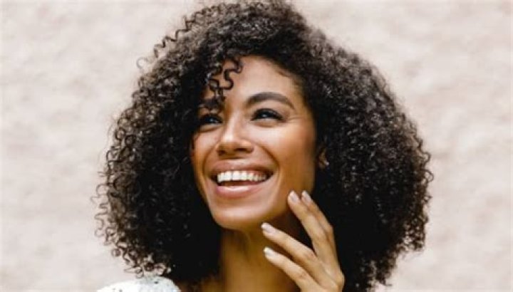
Yendi Phillipps Height, Weight, Net Worth, Age, Birthday, Wikipedia, Who, Nationality, Biography 